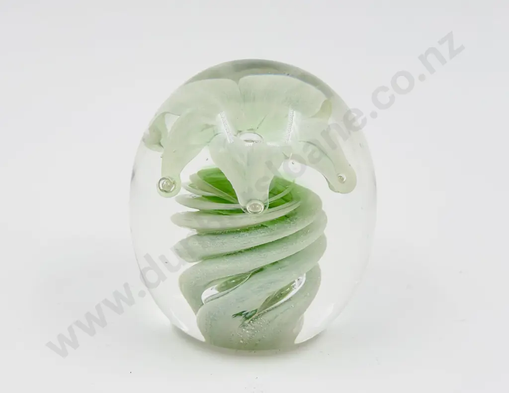 Signed Tony Kneuper Art Glass Paperweight Image 1++