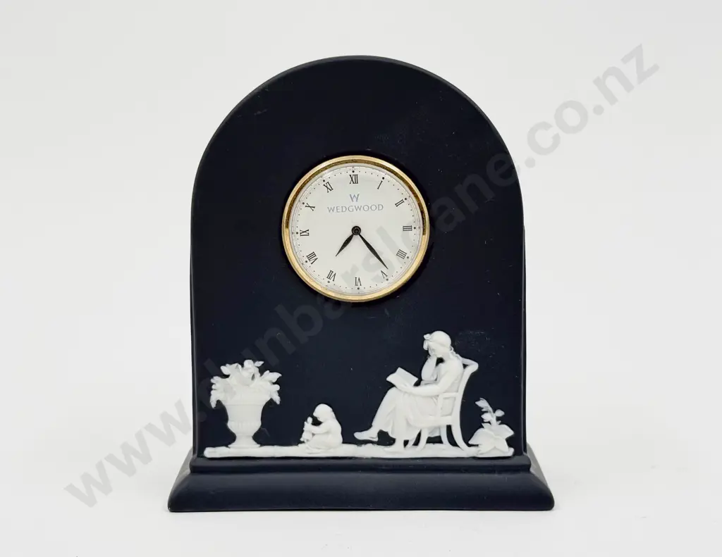 Small Wedgwood Jasperware Desk Clock Image 1++