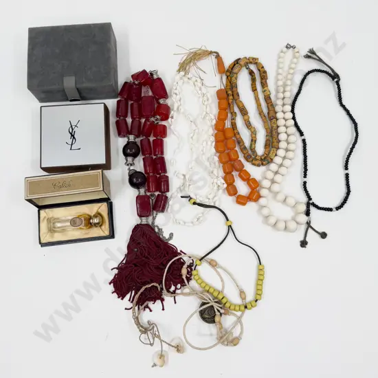 Quantity of Assorted Costume Jewellery etc