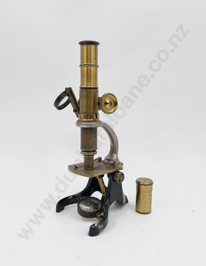 Cased Antique Microscope Image 1++