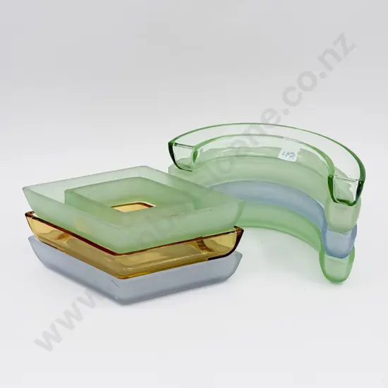 Quantity of Assorted Pressed Glass Flower Troughs