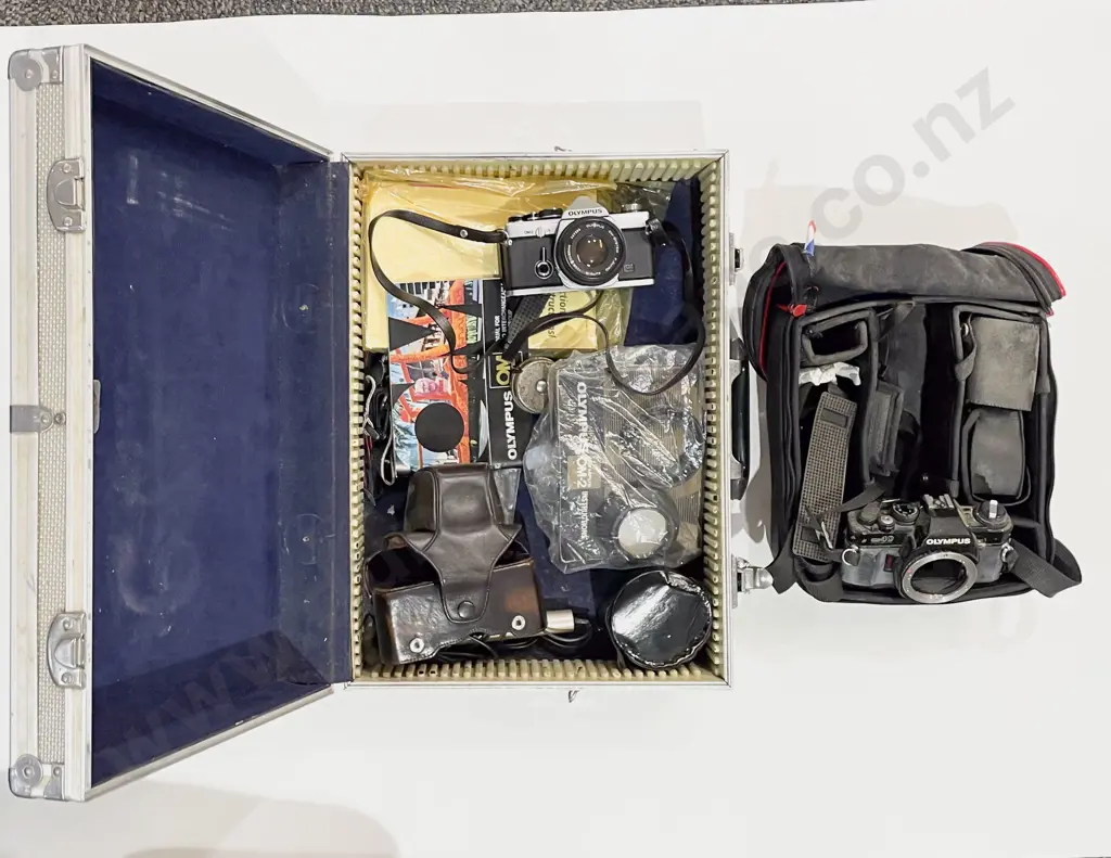 Case of Assorted Vintage Cameras & Accessories Image 1++