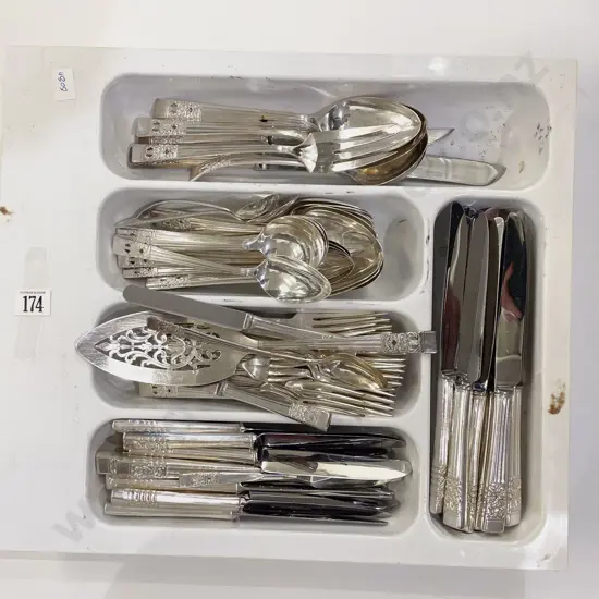 Quantity of Assorted S/P Cutlery