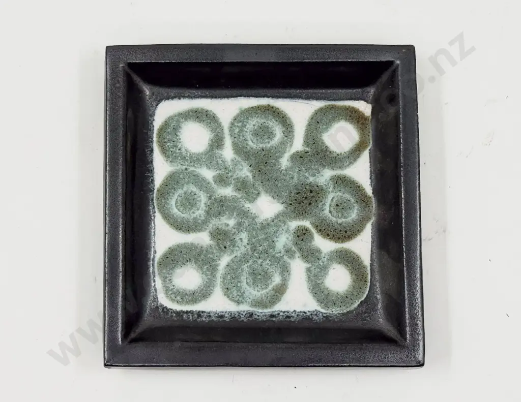Kenneth Clark Square Pottery Dish Image 1++