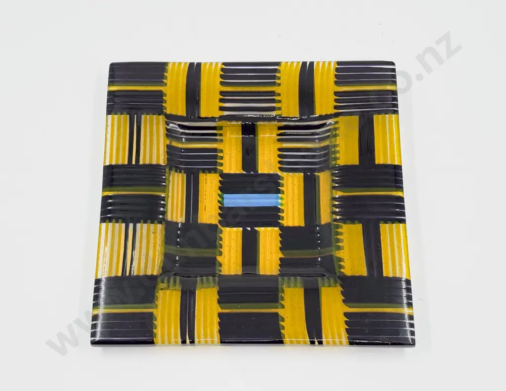 Art Glass Tray Image 1++