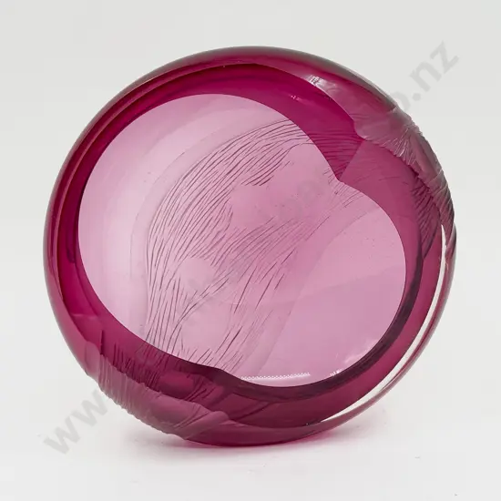 Geoffrey Swinburne Art Glass Form