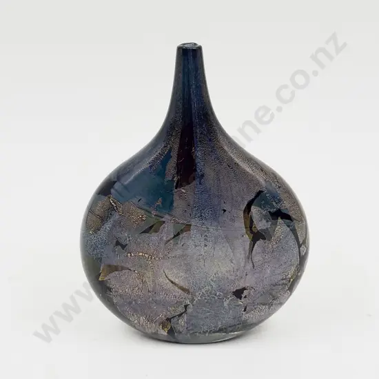 Attributed Garry Nash Art Glass Vase