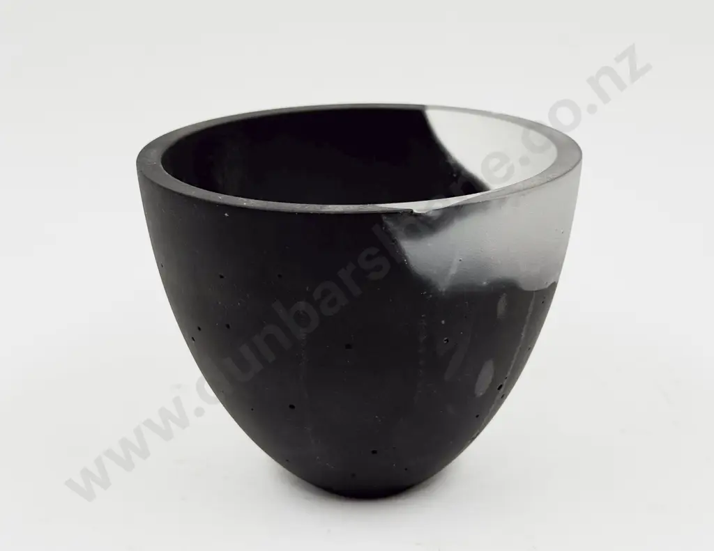 Paul Mason Cast Glass Bowl Image 1++