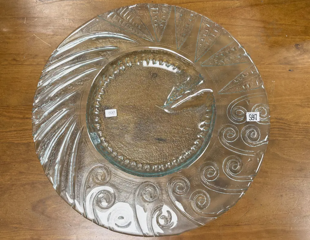 Decorative Glass Charger Image 1++