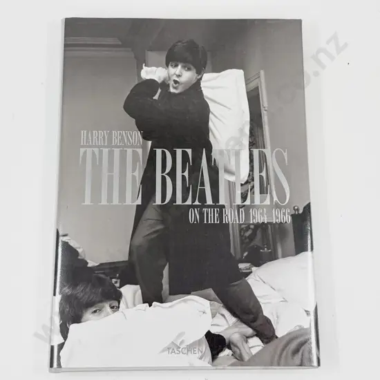 The Beatles - On The Road 1964 - 1966 - Harry Benson