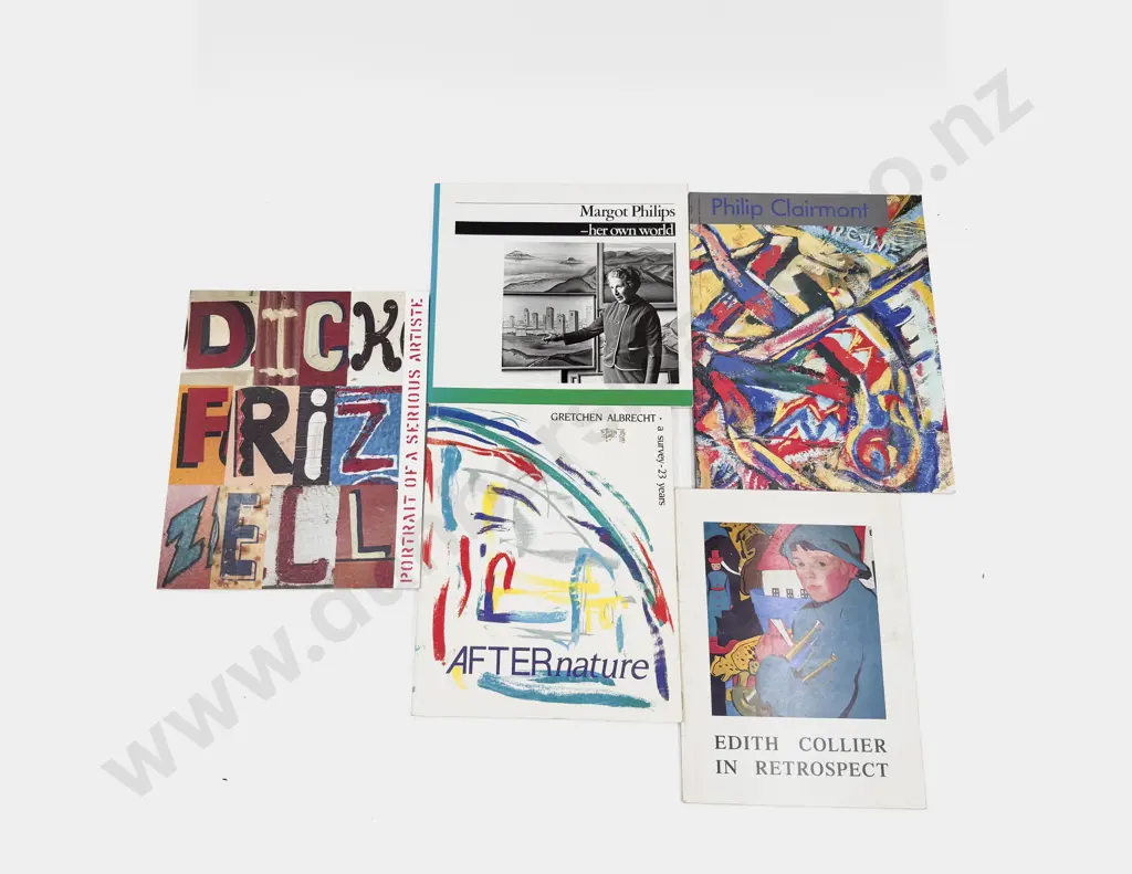 Five Assorted NZ Art Reference Booklets Image 1++
