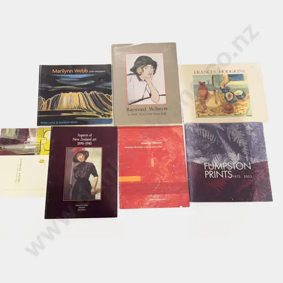 Quantity of Assorted NZ Art Reference Books