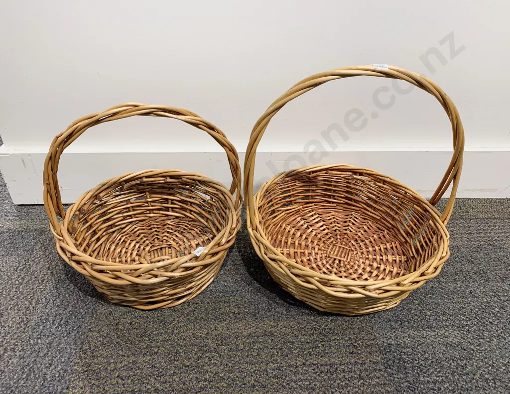 Graduated Pair of Wicker Baskets Image 1++