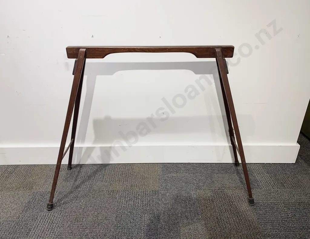 Saddle Rack Image 1++