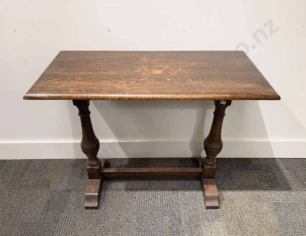 Oak Side Table Image 1++