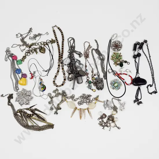 Collection of Assorted Costume Jewellery
