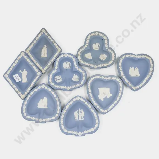 Small Quantity of Wedgwood Bridge Dishes