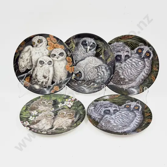 Five Assorted "The Baby Owls" Wedgwood Side Plates