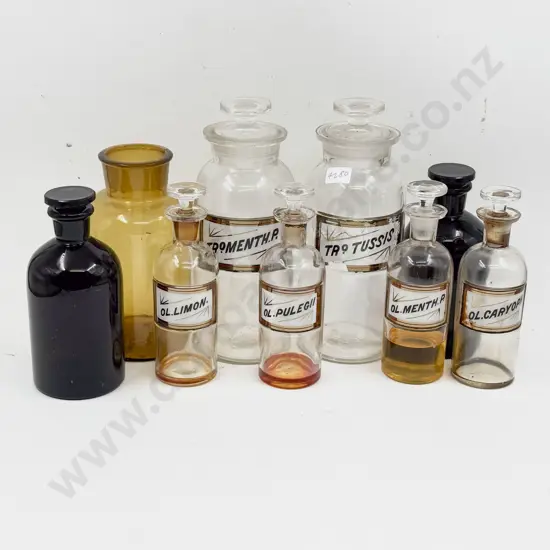 Quantity of Assorted Chemist Bottles