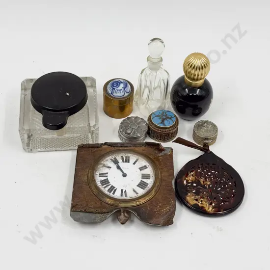 Small Quantity of Assorted Vintage incl. S/S Pill Box etc