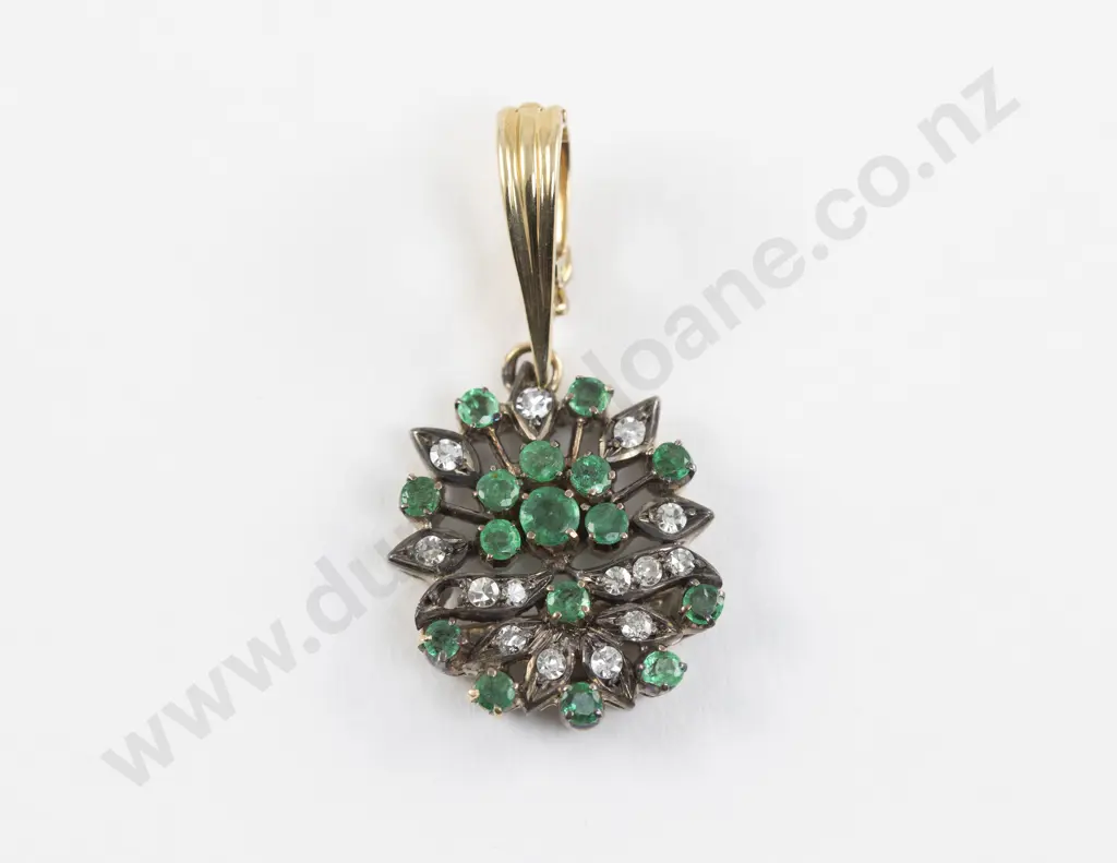 14ct 30Stone Emerald and Diamond Cluster Pendant Image 1++