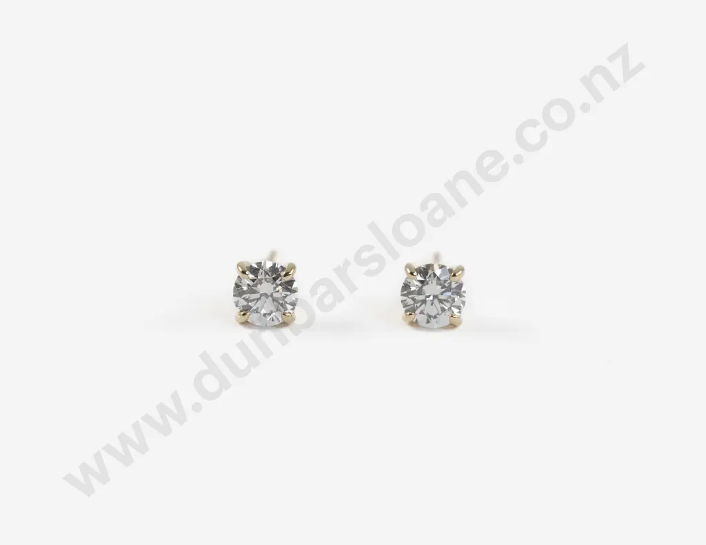 Pair 14ct Single Diamond Stud Earrings Image 1++