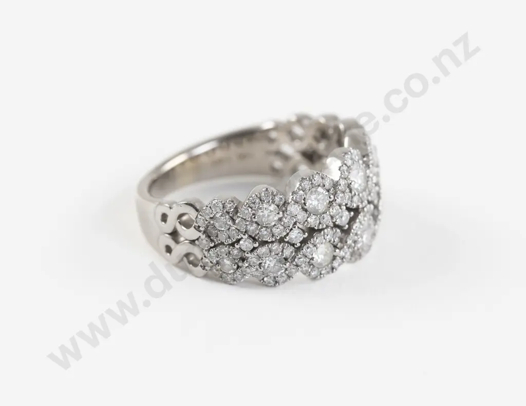 14ct White Gold Diamond Cluster Band Ring Image 1++