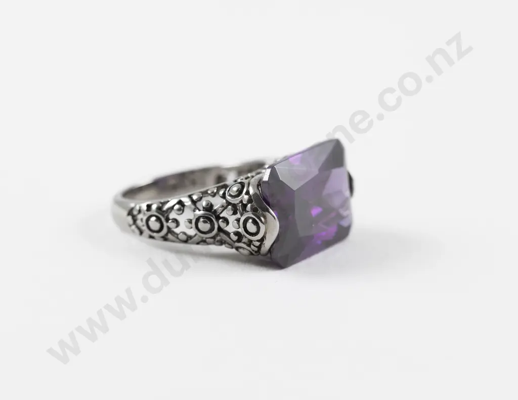 Stainless Steel Single Amethyst Glass Dress Ring Image 1++