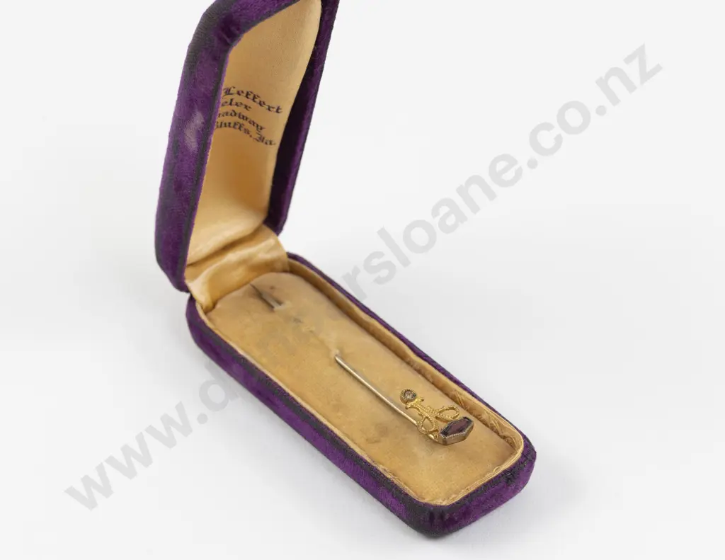 Victorian 9ct Amethyst and White Sapphire Stick Pin Image 1++