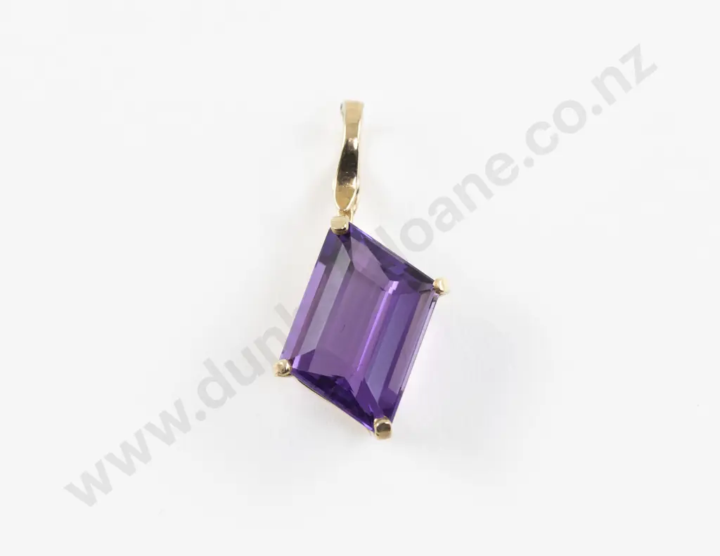 14ct Single Stone Amethyst Pendant Image 1++