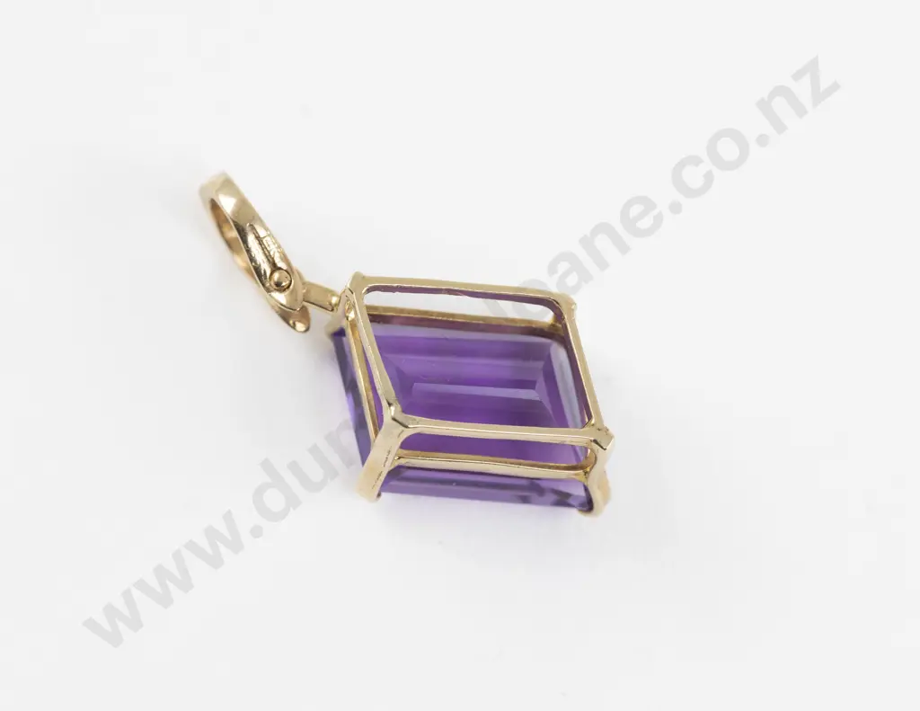 14ct Single Stone Amethyst Pendant Image 1++