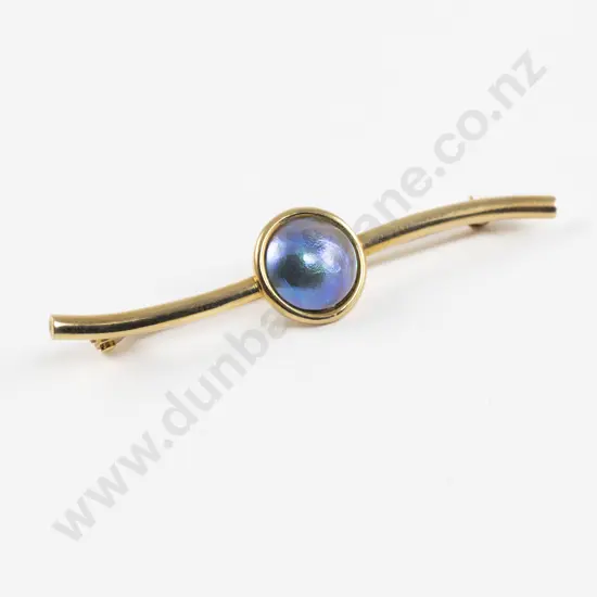 18ct Single Mabe Pearl Bar Brooch
