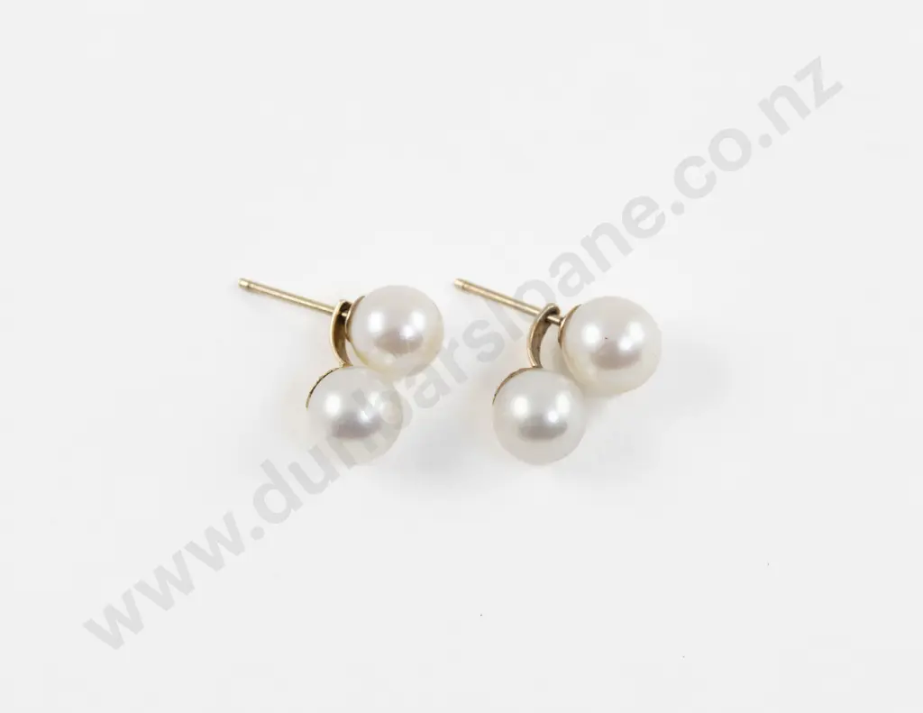 Pair 9ct Cultured Pearl Stud Earrings Image 1++