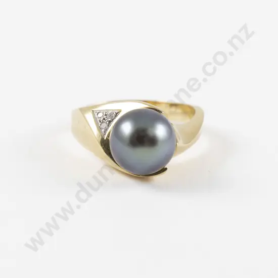 18ct Single Black South Sea Pearl with Diamonds Dress Ring