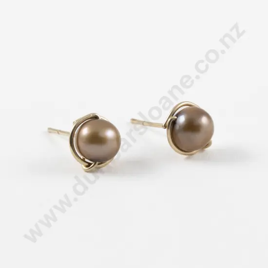 Pair 9ct Single Cultured Pearl Stud Earrings