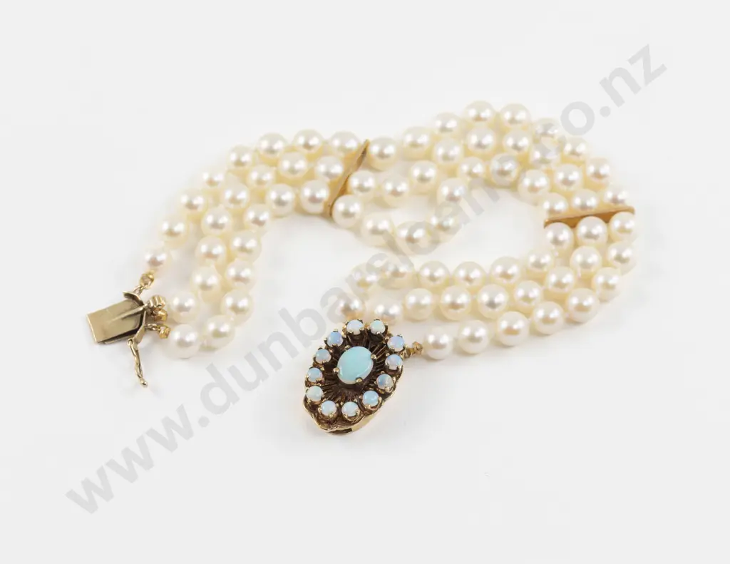 Triple Strand Uniform Cultured Pearl Bracelet Image 1++