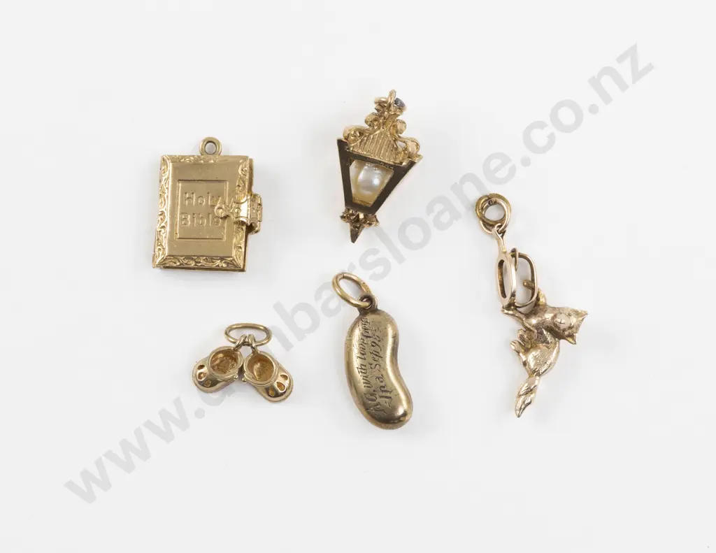 Five 15ct and 14ct Gold Charms Image 1++