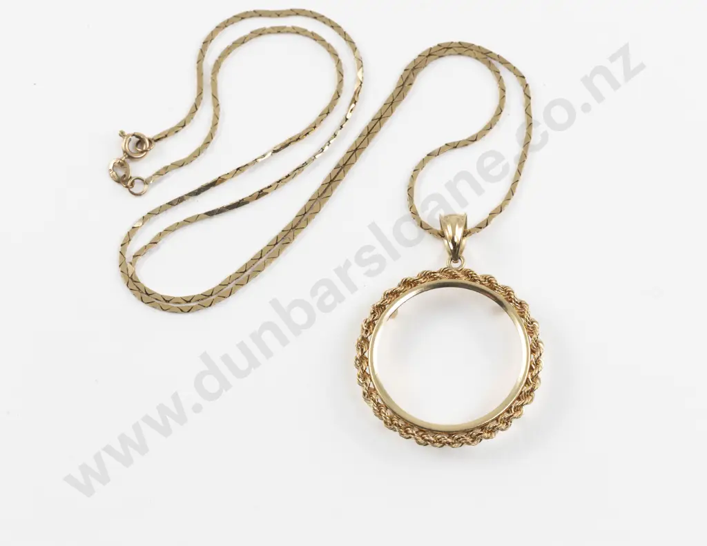 14ct Fancy Circular Coin Mount Pendant Image 1++