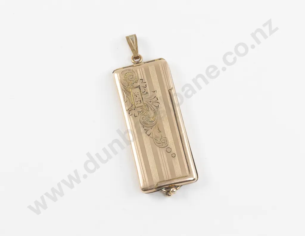 Edwardian Gold Plated Engraved Stamp Case Fob Locket Image 1++