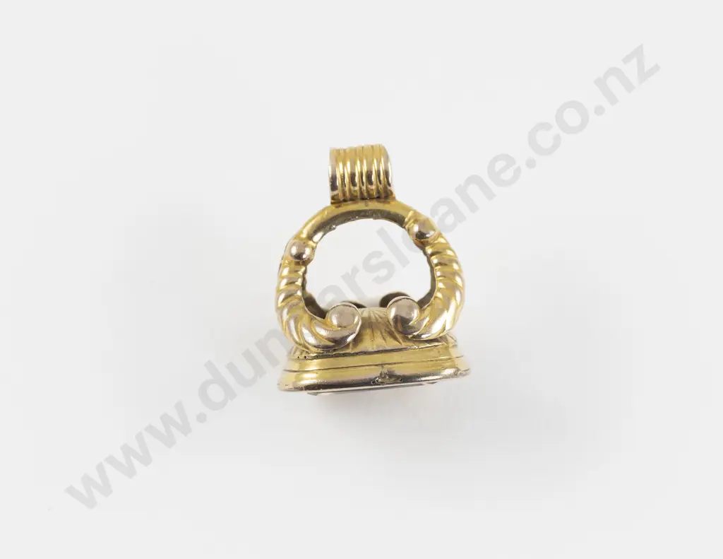 Victorian 9ct Citrine Fancy Seal Fob Image 1++