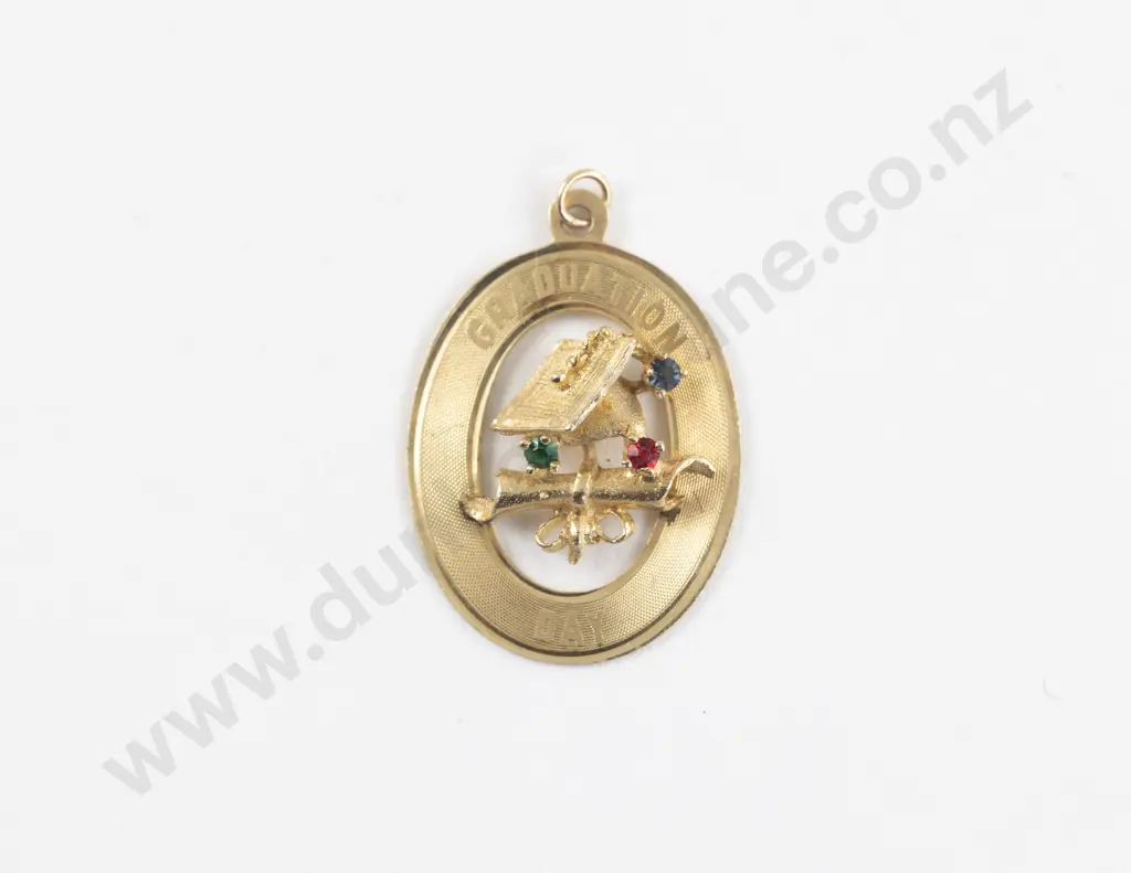 14ct Engraved "Graduation Day" Pendant Image 1++