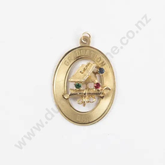 14ct Engraved "Graduation Day" Pendant