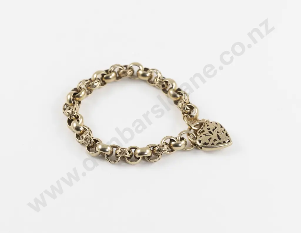 9ct Fancy Curb Link Bracelet Image 1++
