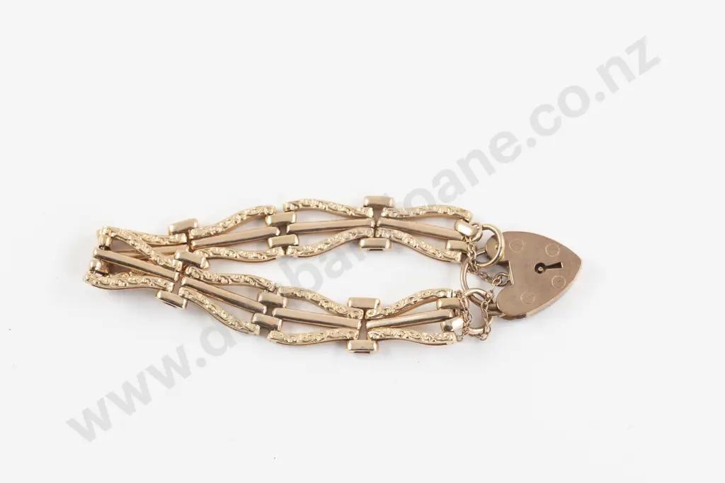 9ct Fancy Gate Link Bracelet Image 1++