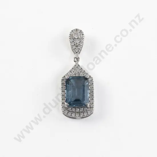 14ct White Gold 59Stone Aquamarine and Diamond Pendant
