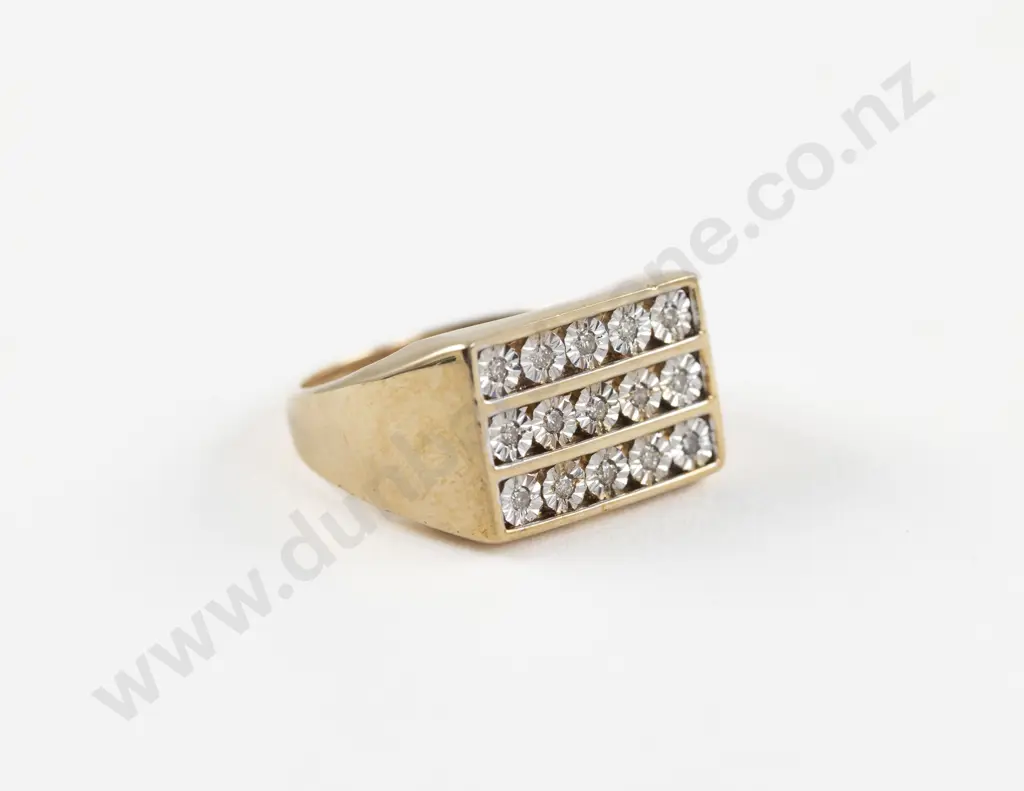 9ct 15Stone Diamond Gents Signet Ring Image 1++