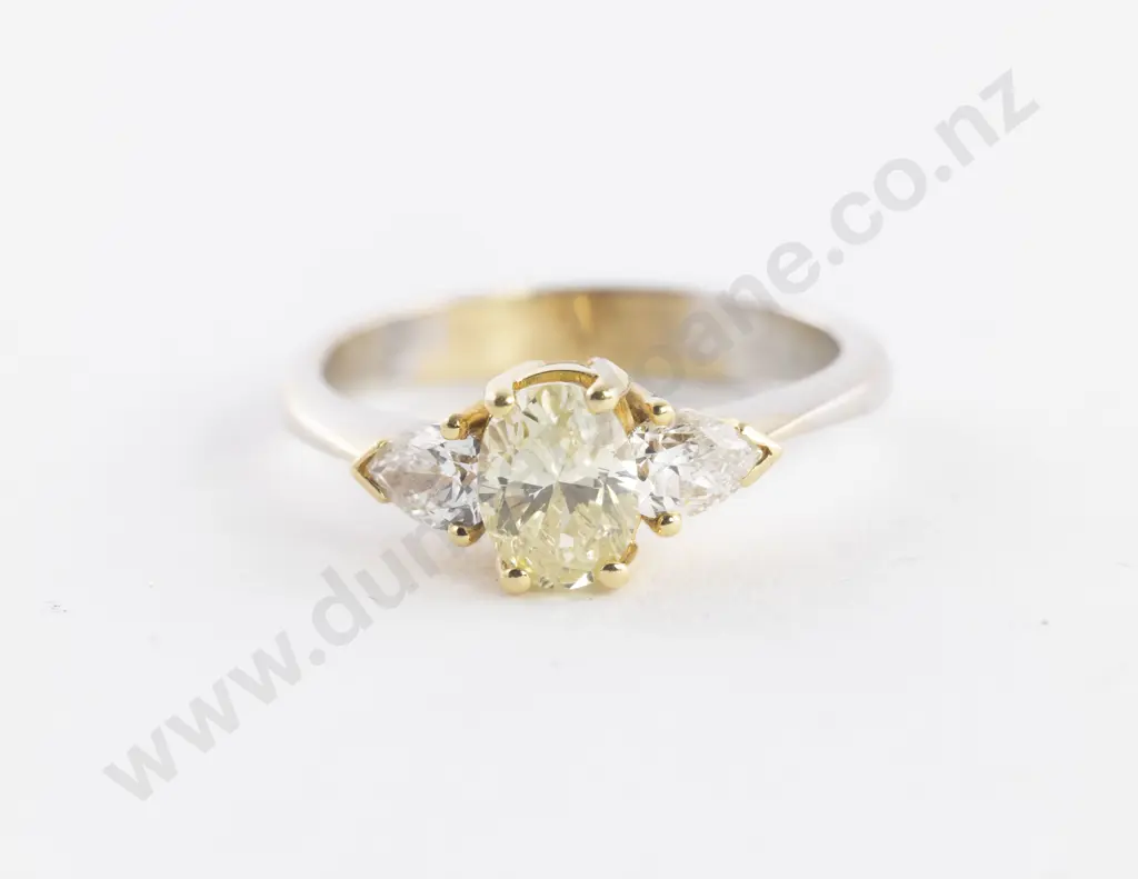 18ct Yellow and White Gold Three Stone Diamond Ring Image 1++