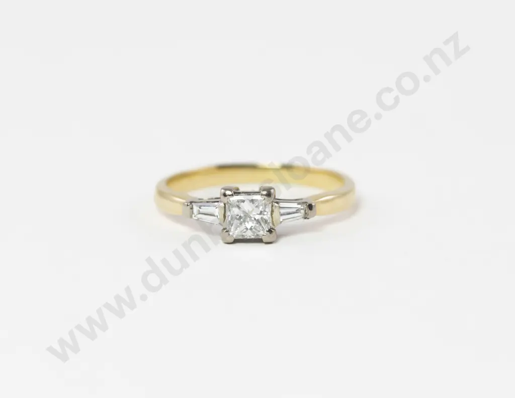 18ct Modern Three Stone Diamond Ring Image 1++