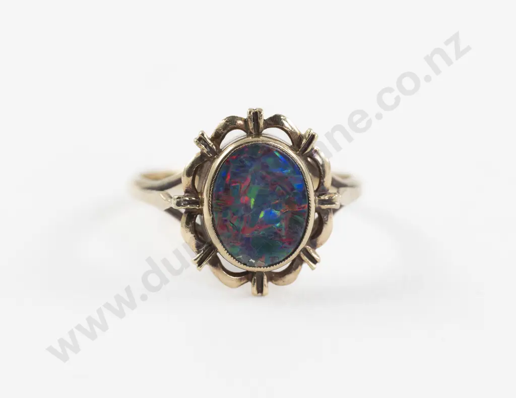 18ct Single Opal Doublet Ring Image 1++