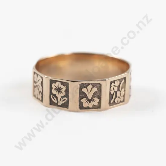 9ct Engraved Band Ring